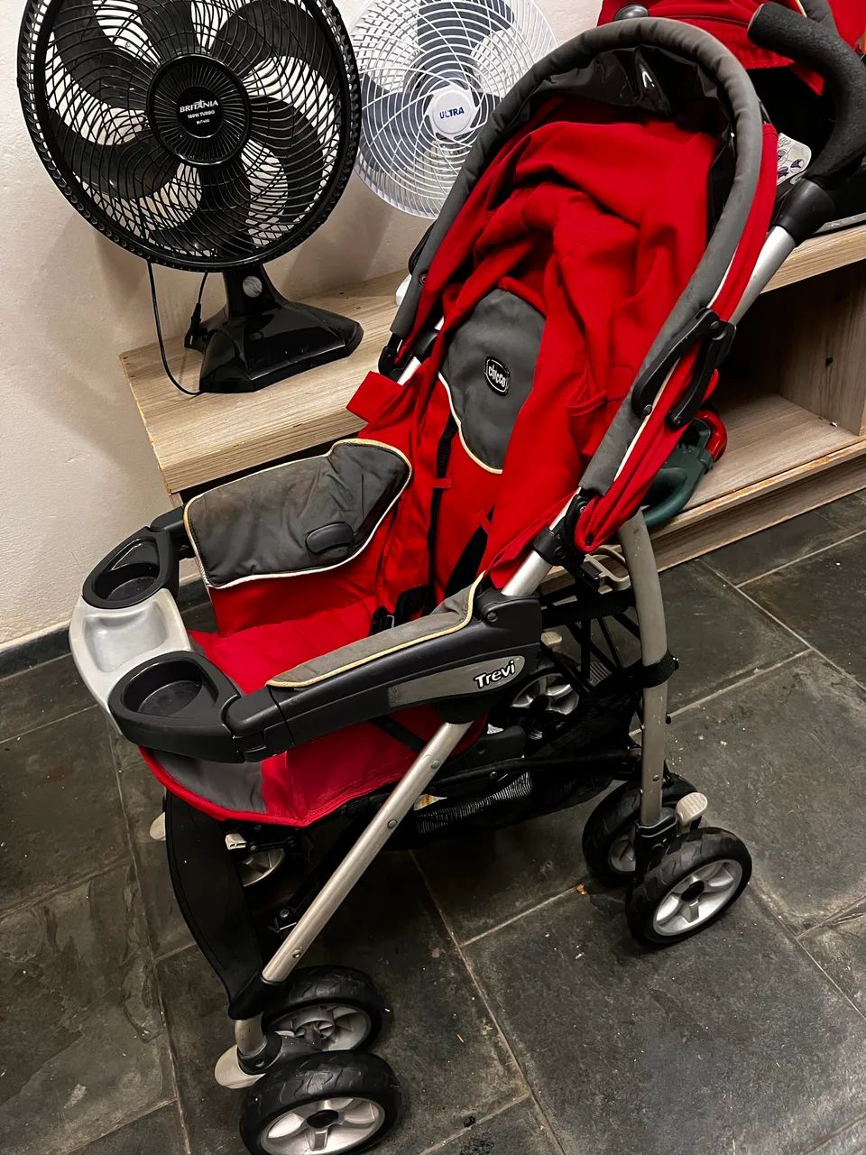 Carrinho bebê  marca Chicco - Foto 2