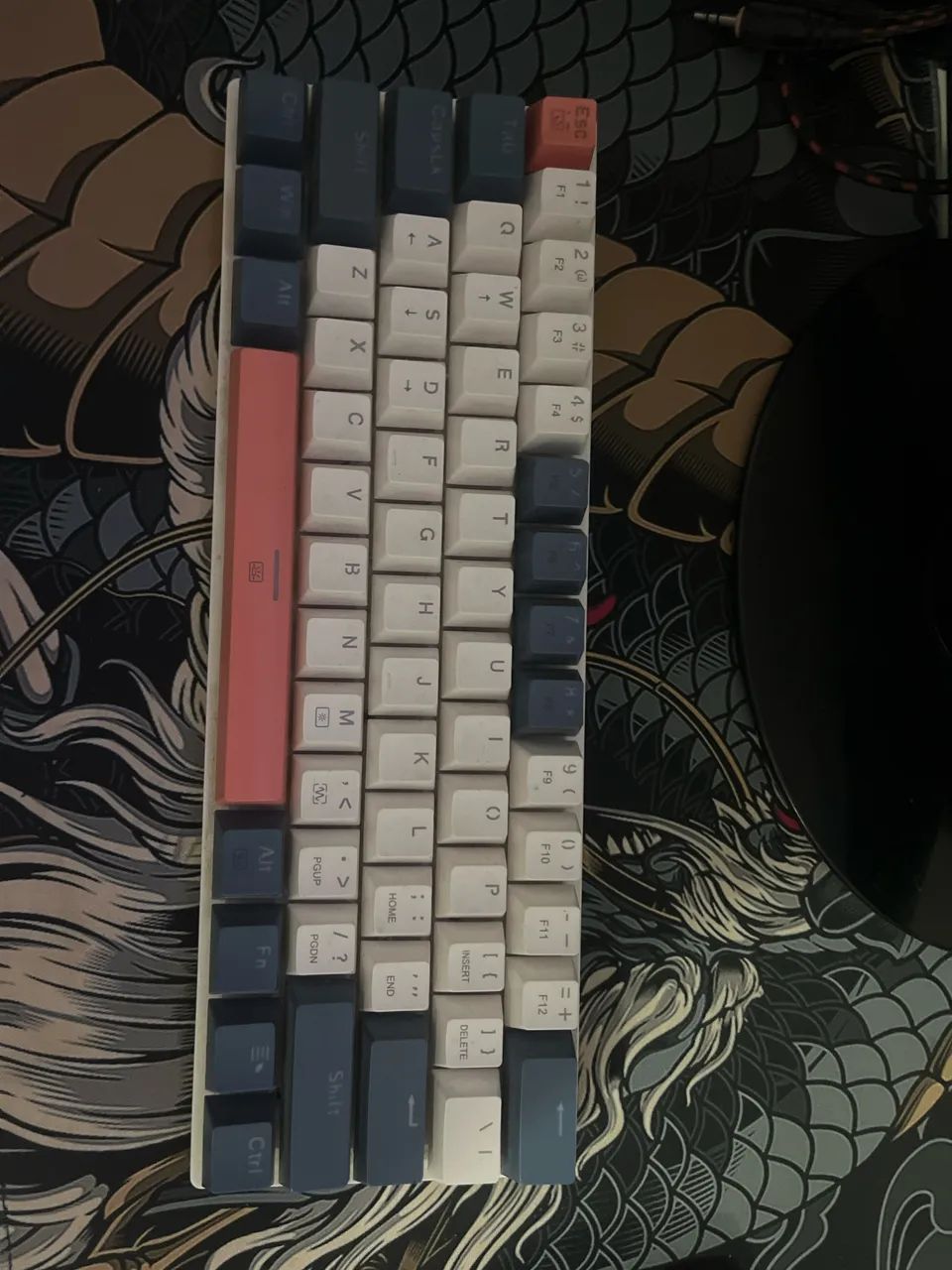 VENDO TECLADO MECÂNICO 60%