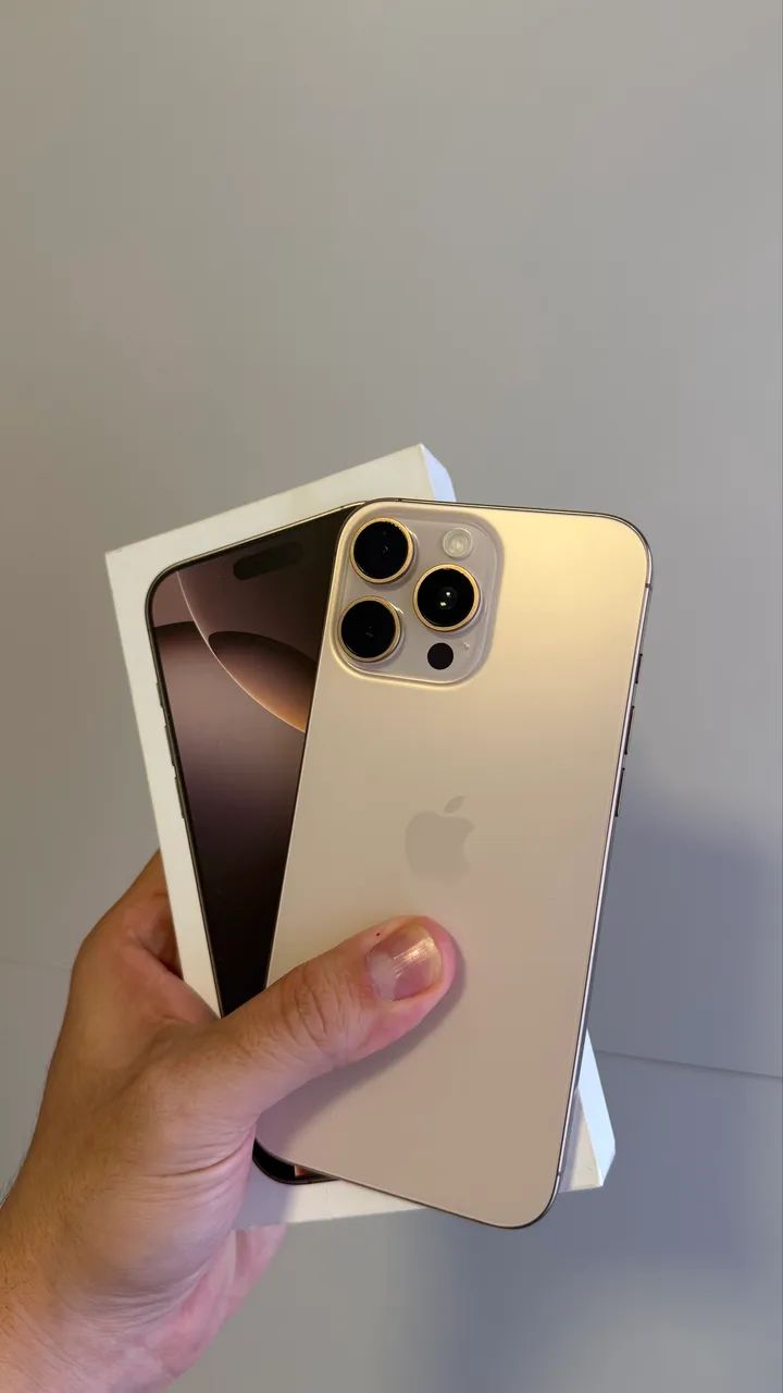 iPhone 16 Pro Max 256GB Desert titanium, Seminovo, excelente