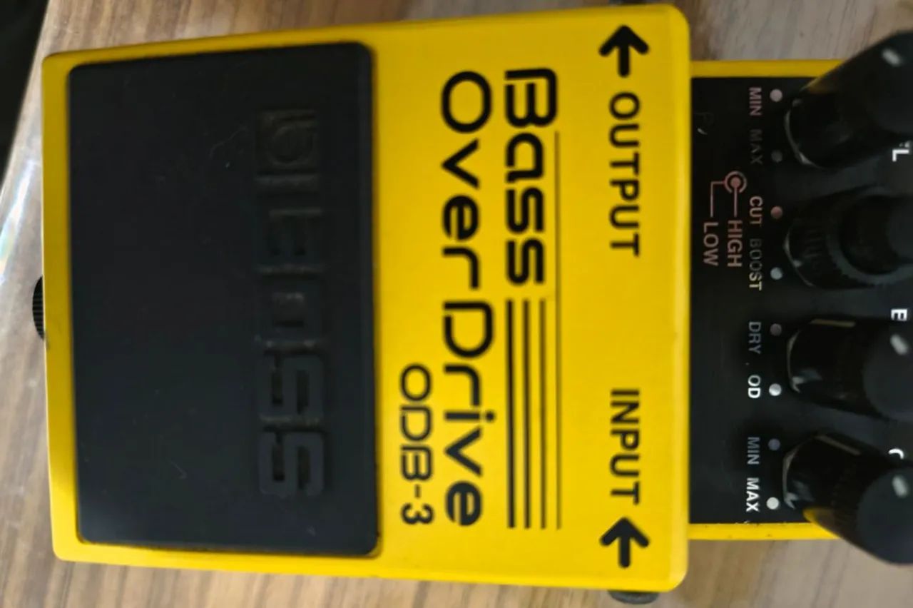 Pedal Boss para contrabaixo  - Foto 3