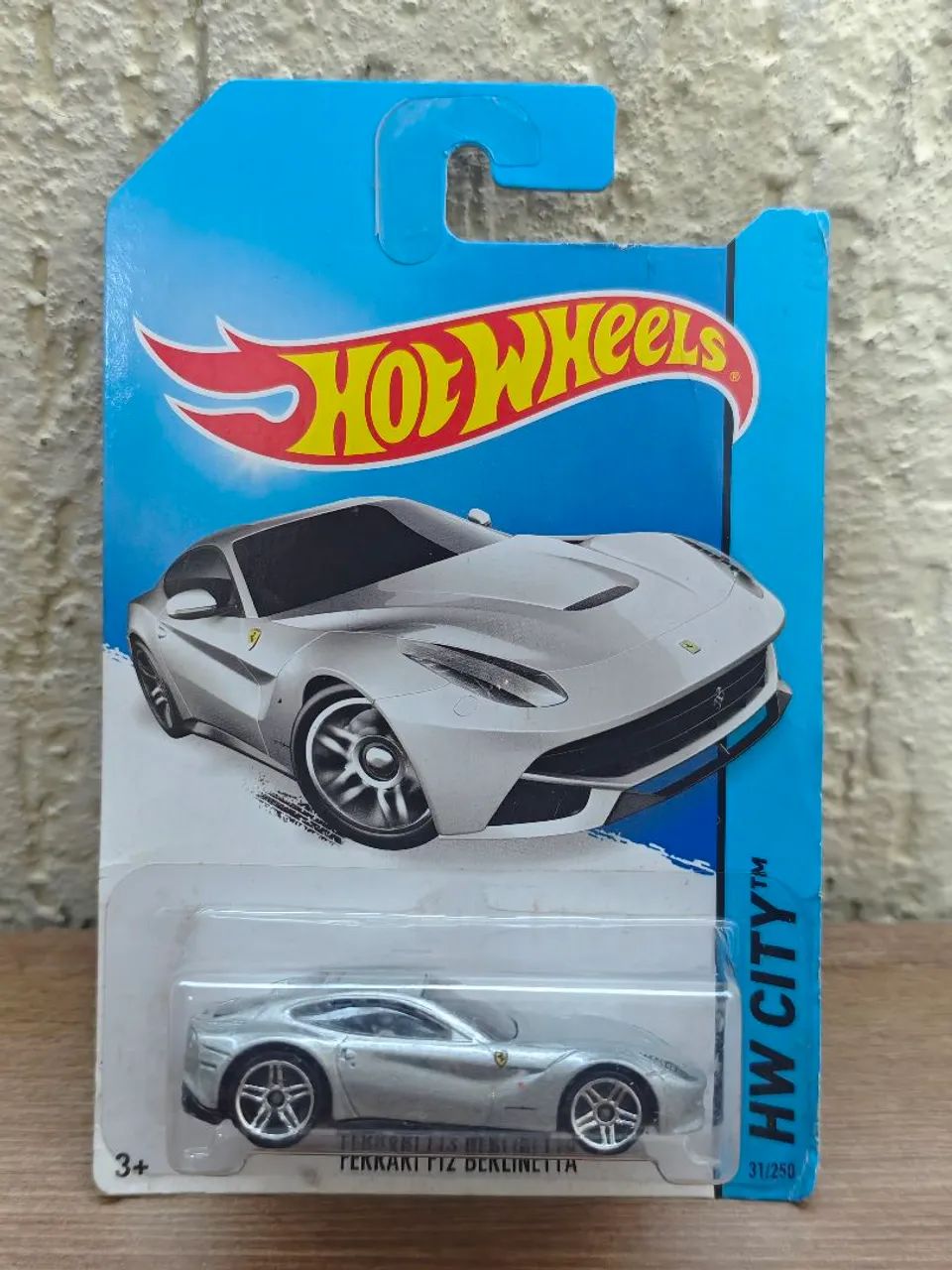 Carro Hot Wheels Ferrari F12 Berlinetta - Foto 2