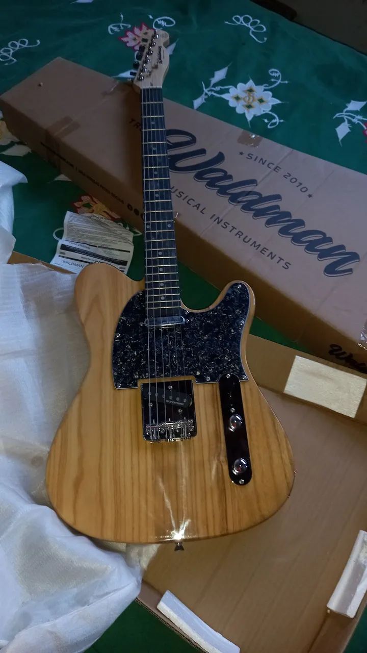 Guitarra Musical Nova 