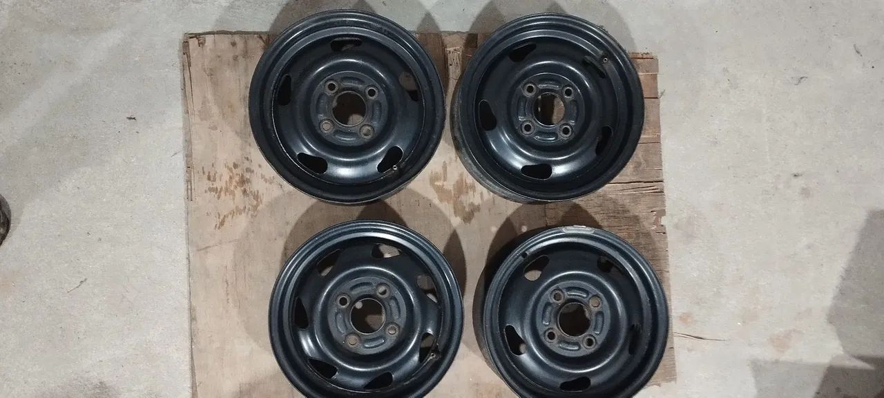 Rodas de ferro do Ford Ka antigo - Venda avulsa