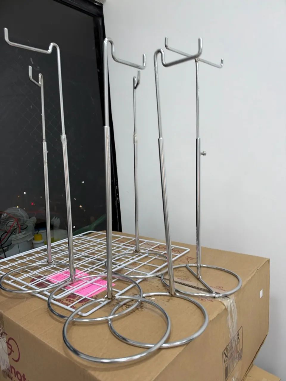 Expositor/ suporte para bolsas 