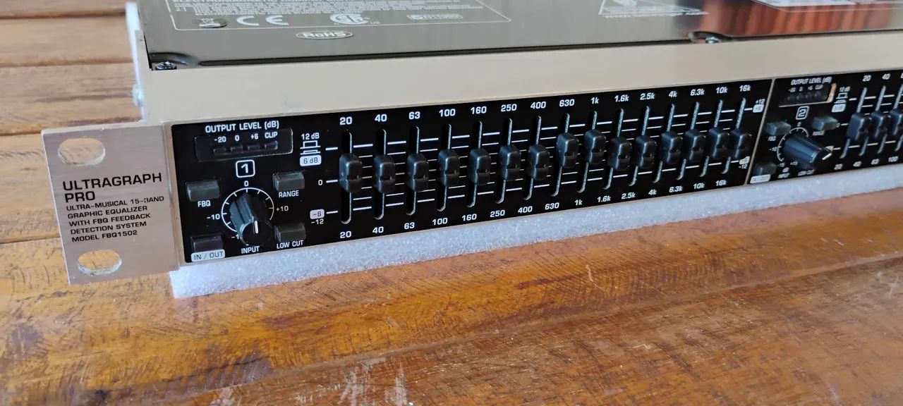 Equalizador Behringer Ultragraph Pro FBQ1502 - Foto 2