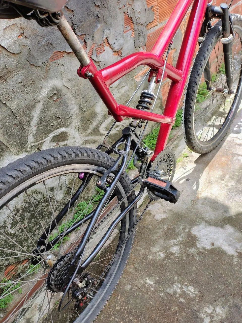 Bicicleta aro 26 em bom estado - Foto 3