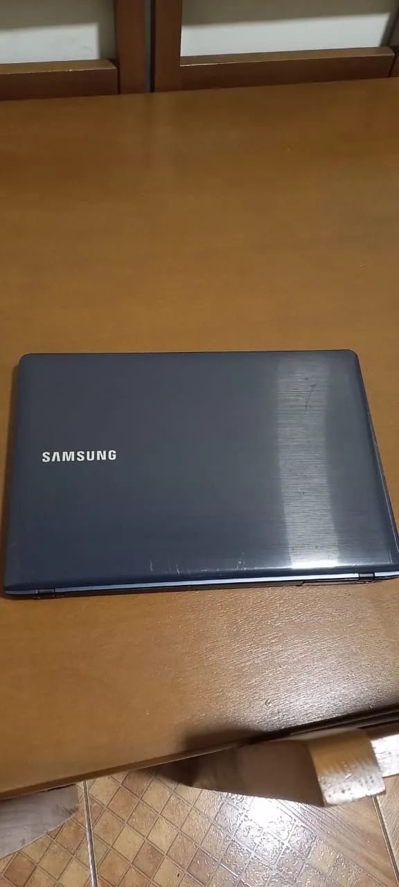Notebook Samsung + carregador original - para conserto - Foto 5