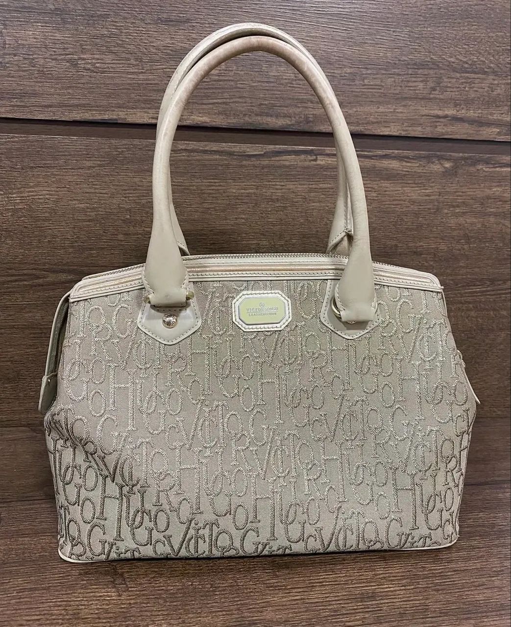BOLSA VICTOR HUGO DOURADA (original)