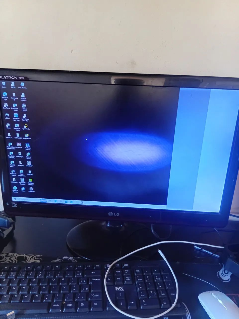 Monitor flatron e2350 usado leia a descrição 