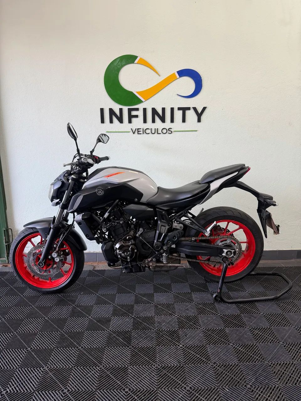 YAMAHA MT07 MT-07  - Foto 2