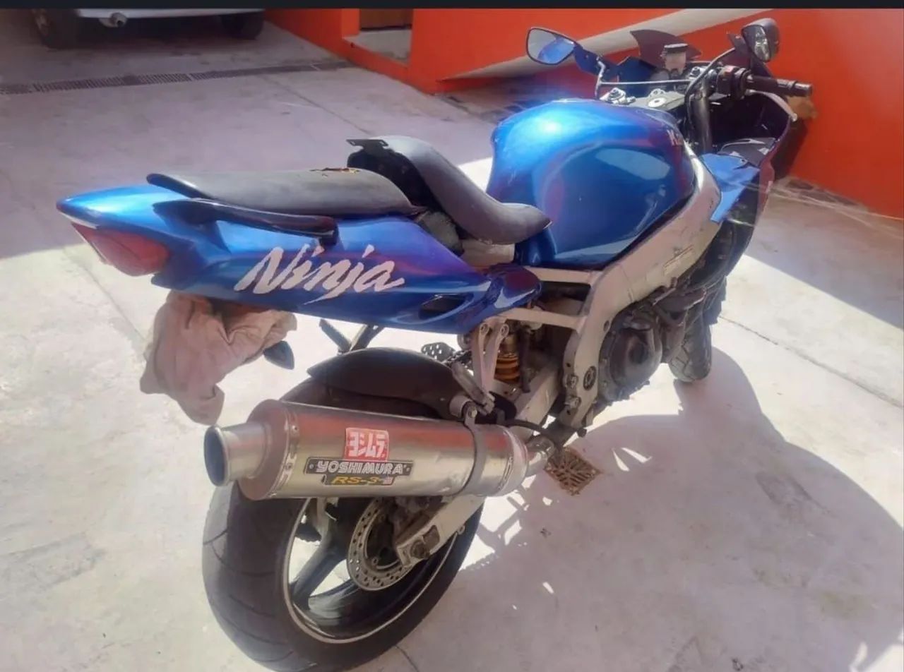 Kawasaki Zx-9r 900cc 2000 - 1517491989 | OLX