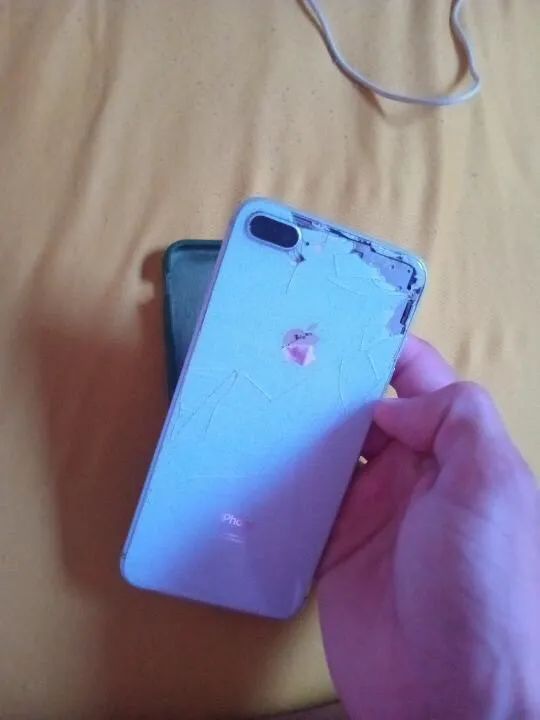 iPhone 8 Plus - Foto 2