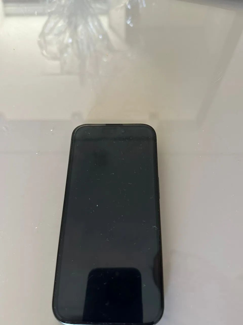 iPhone 15 Pro 256 g sem detalhe