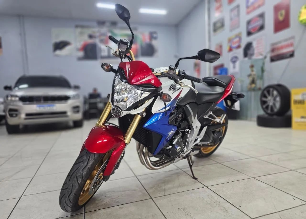 HONDA CB 1000R 