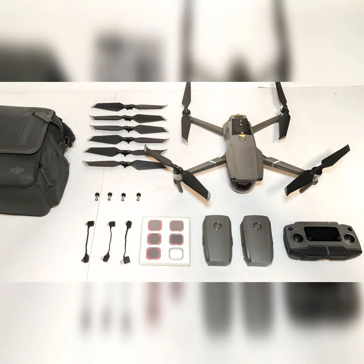 DJI Mavic 2 Pro Hasselblad + Combo Fly More + Filtros - Impecável