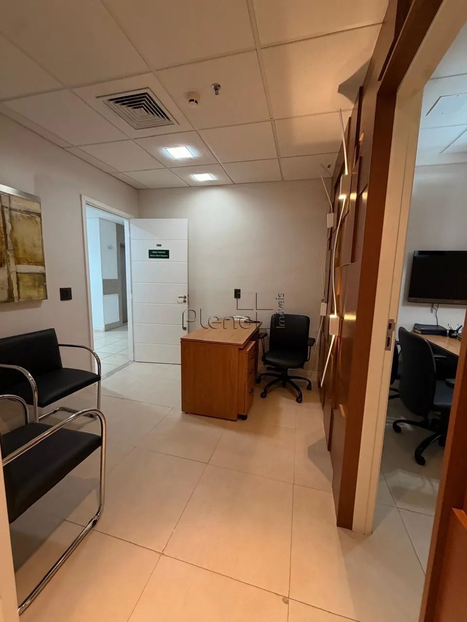 Sala à venda em Campinas, Cambuí, com 42 m², Edifício Life Town - Foto 3