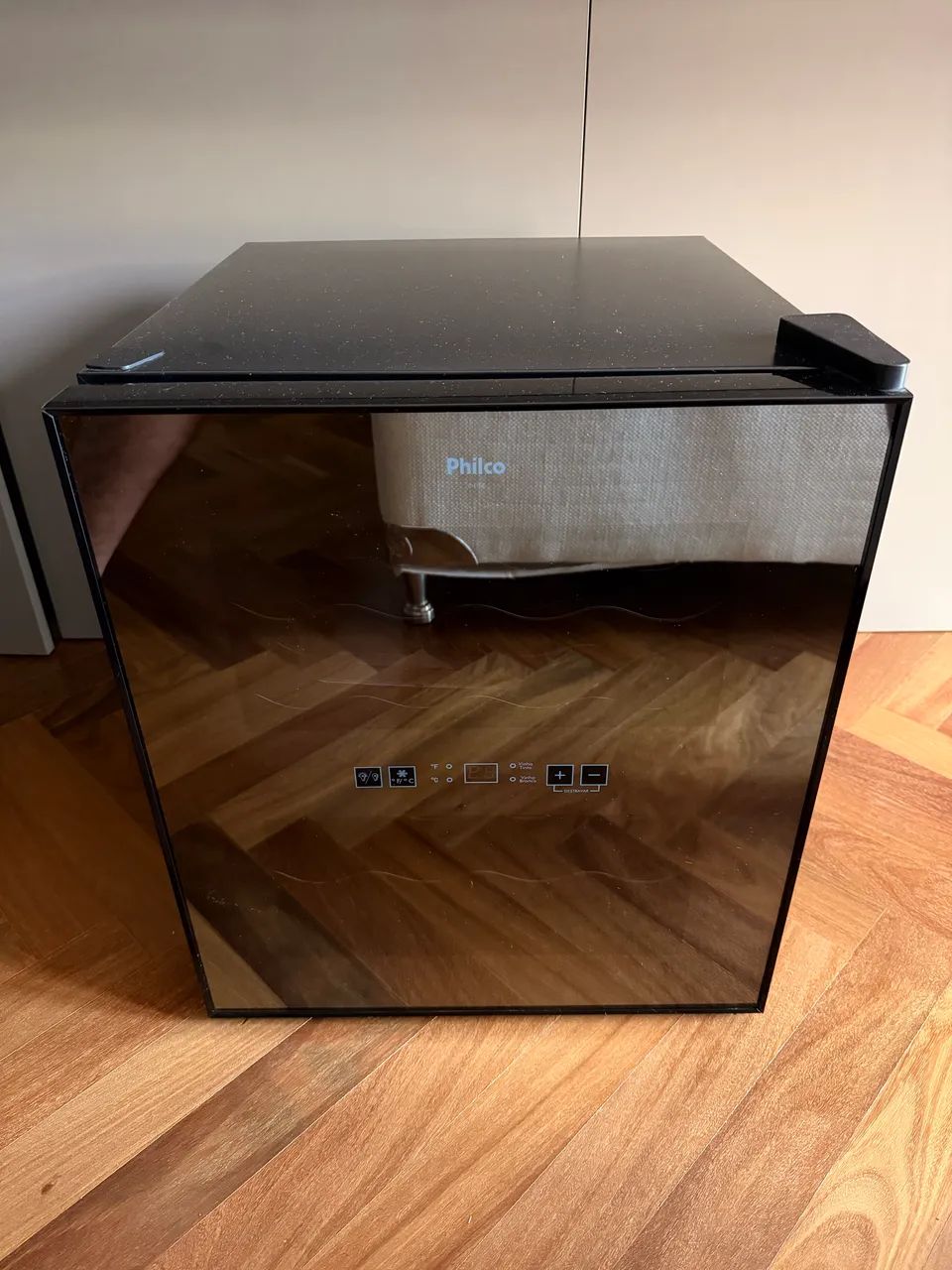 Adega Philco- PH16E
