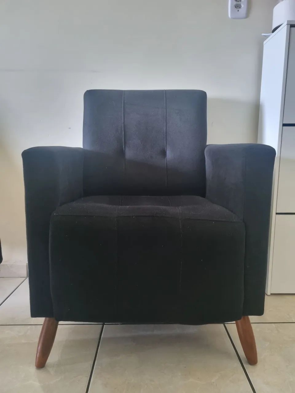 Vendo poltrona semi nova.