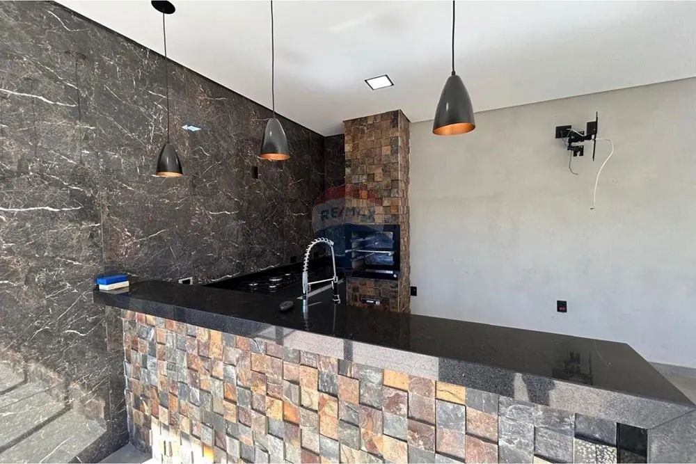 Viva com conforto: casa completa e moderna no Veneza - Foto 3