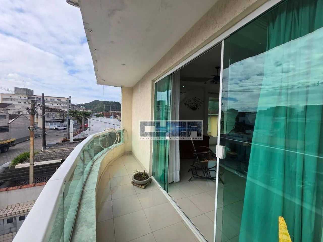 CASA TRIPLEX com 4 DORMITÓRIOS na VL VALENÇA - Foto 2