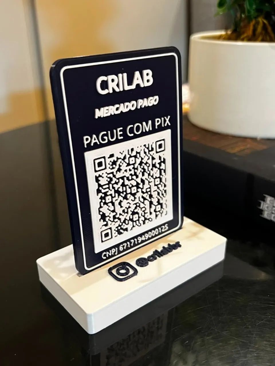 Placa Pix Personalizada com QR Code e Instagram - Foto 2