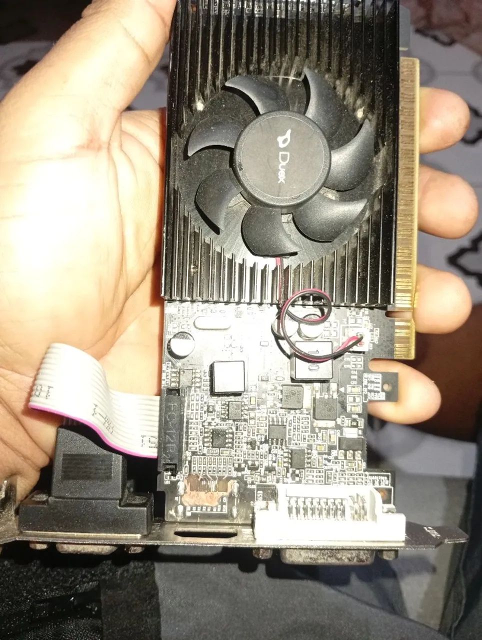 GT 610 (leia) - Foto 2