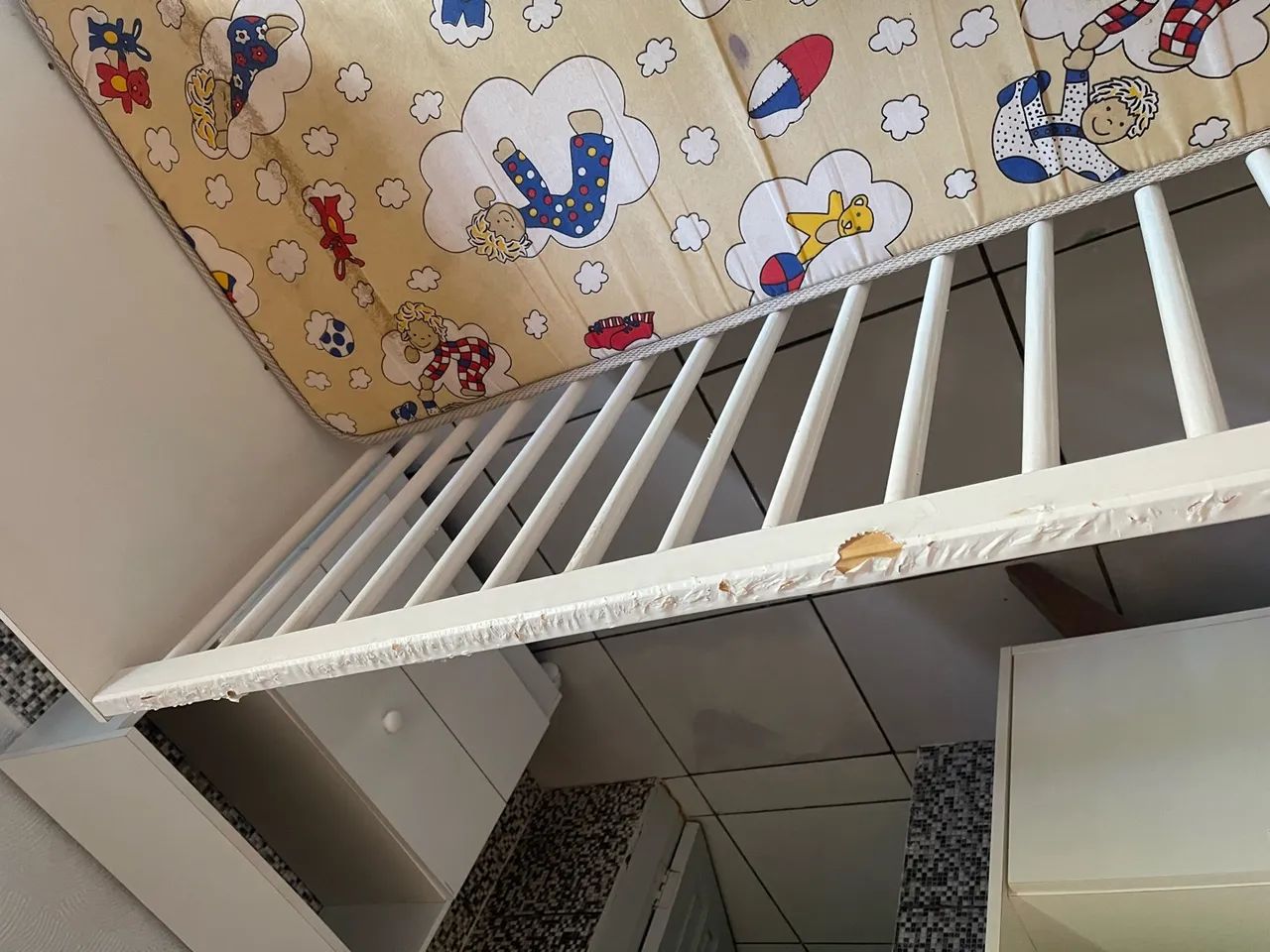 Berço infantil com colchão  - Foto 3