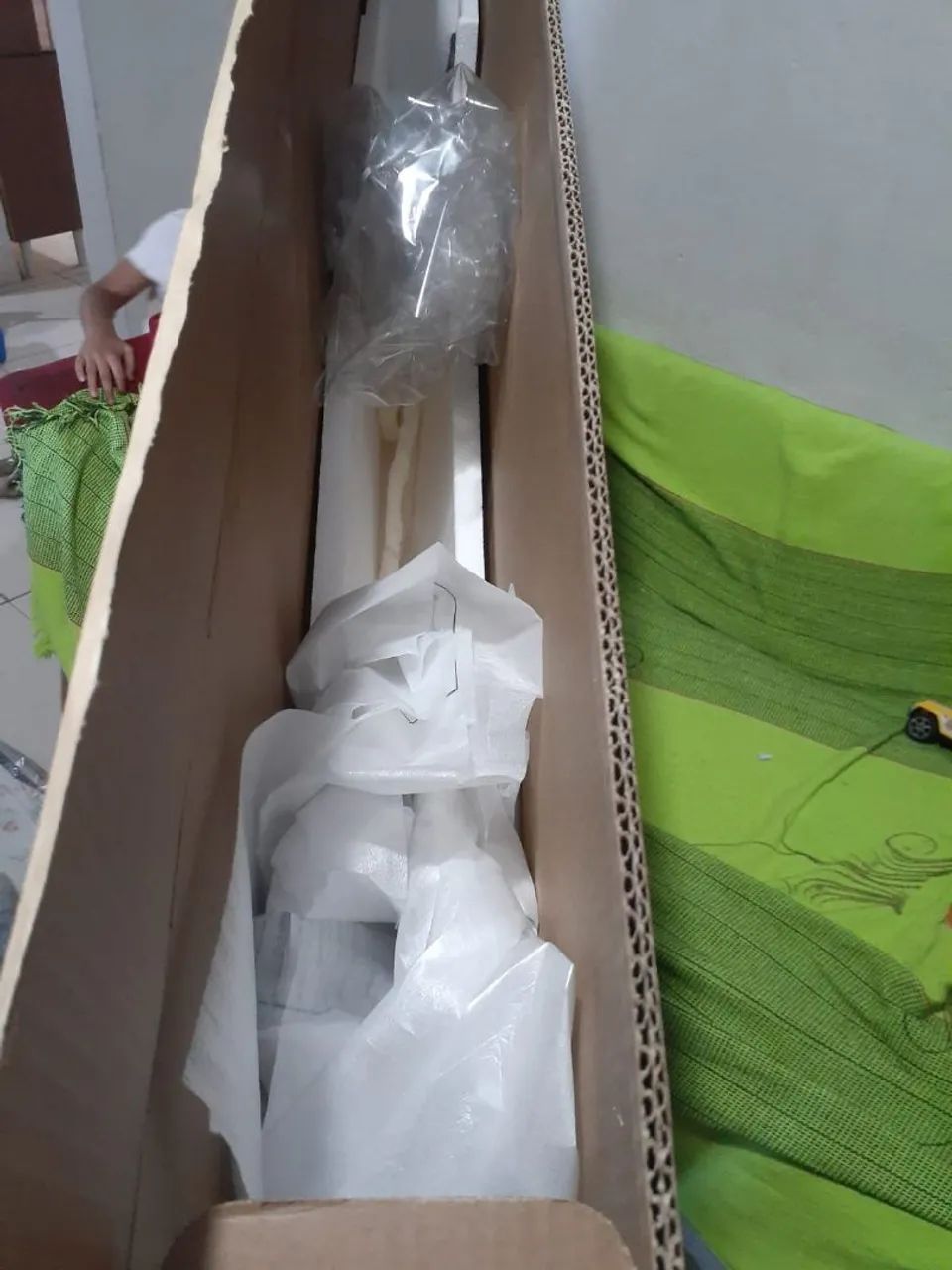 Cx de papelão para tv 55 polegadas com isopor! Aceito proposta  - Foto 3