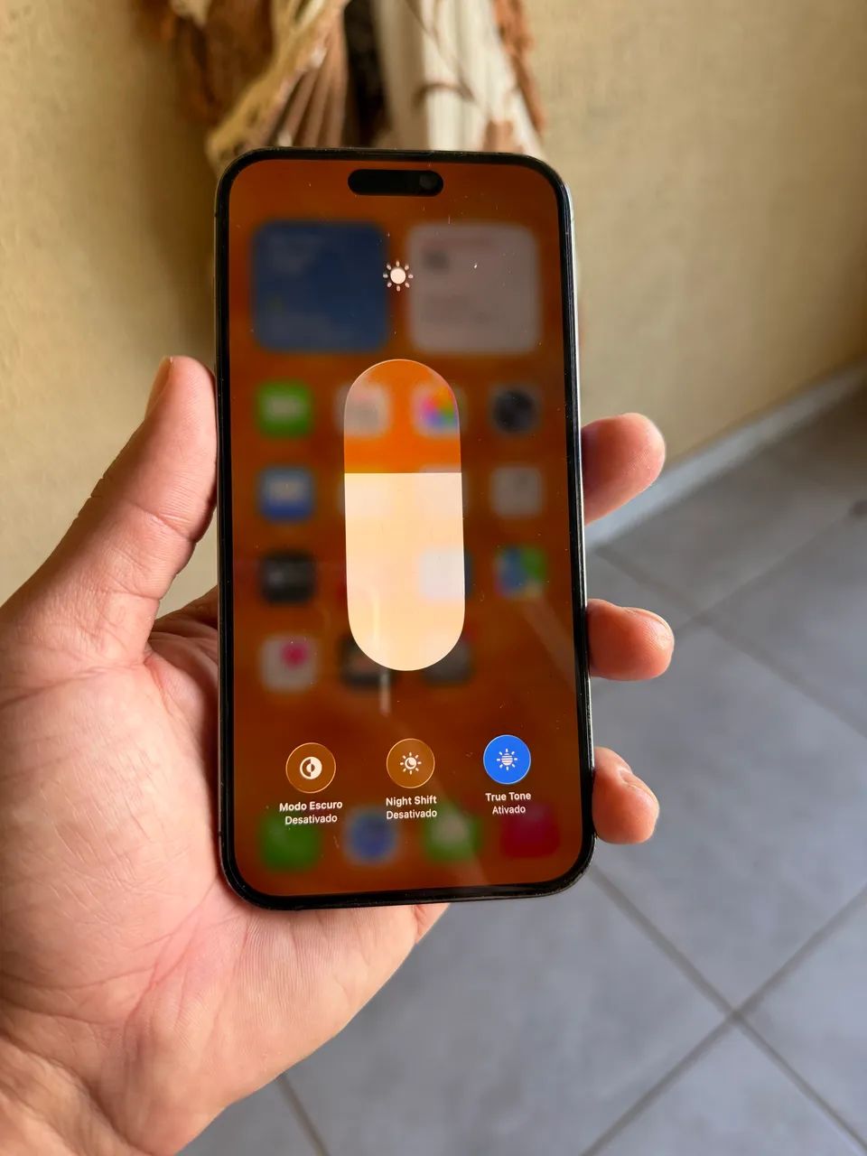 iPhone 14 PRO MAX 512 GB R$3.100 pra vender logo - Foto 2