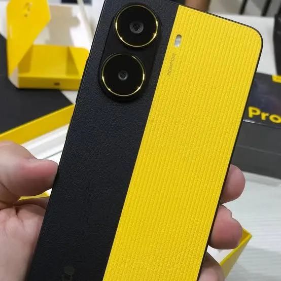 Poco X7 pro 12 ram 512 GB completo - Celulares e Smartphones