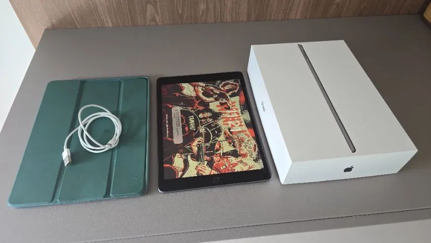 iPad 128gb 7o Gen A2198 Wi-Fi + Celular - Cinza Espacial Apple (Usado)