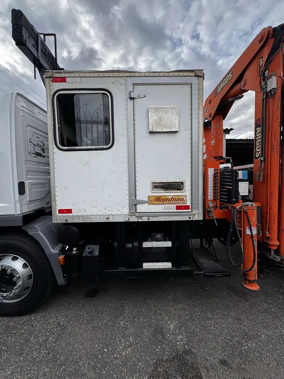 Mb atego 1719 ano 2018 - Foto 5