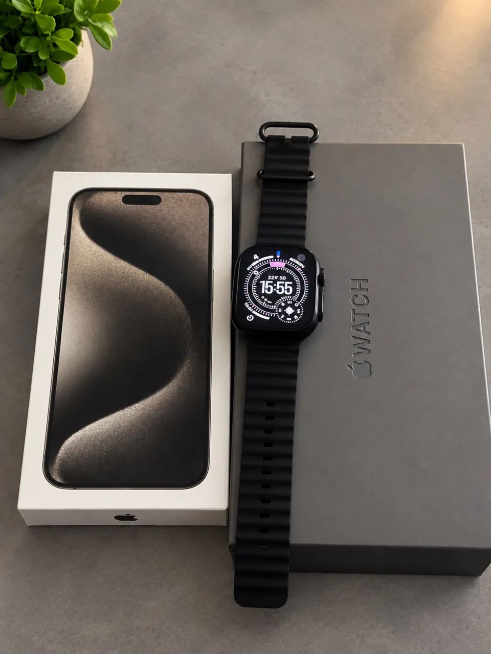 iPhone 15 pro Max mais Apple Watch Ultra 3 black - Celulares e