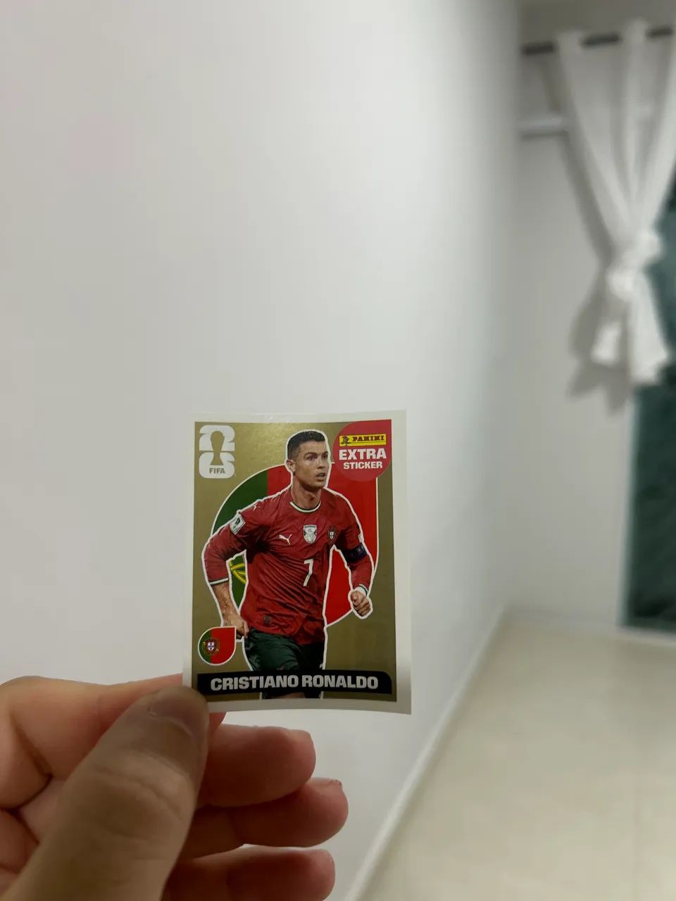 Cristiano Ronaldo ? ? Extra Sticker GOLD ? - Foto 3
