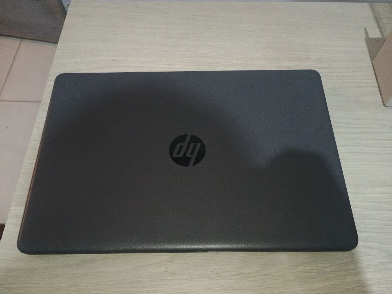 Notebook HP na caixa