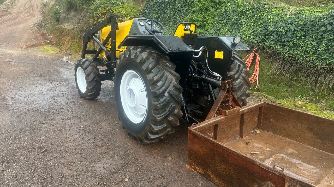Trator valtra bf75 