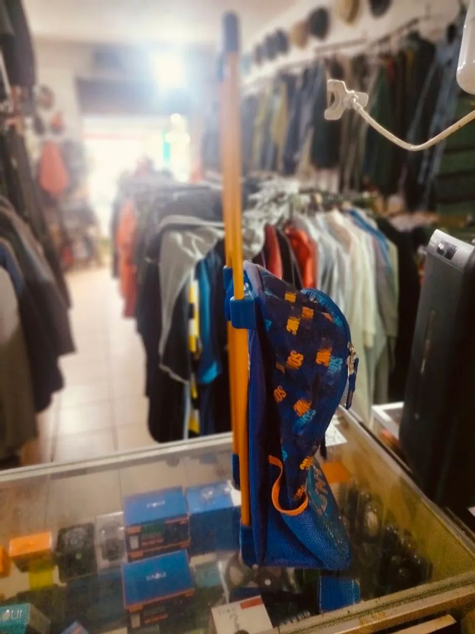 Mochila escolar de Rodinhas Seminova Sonic  - Foto 4