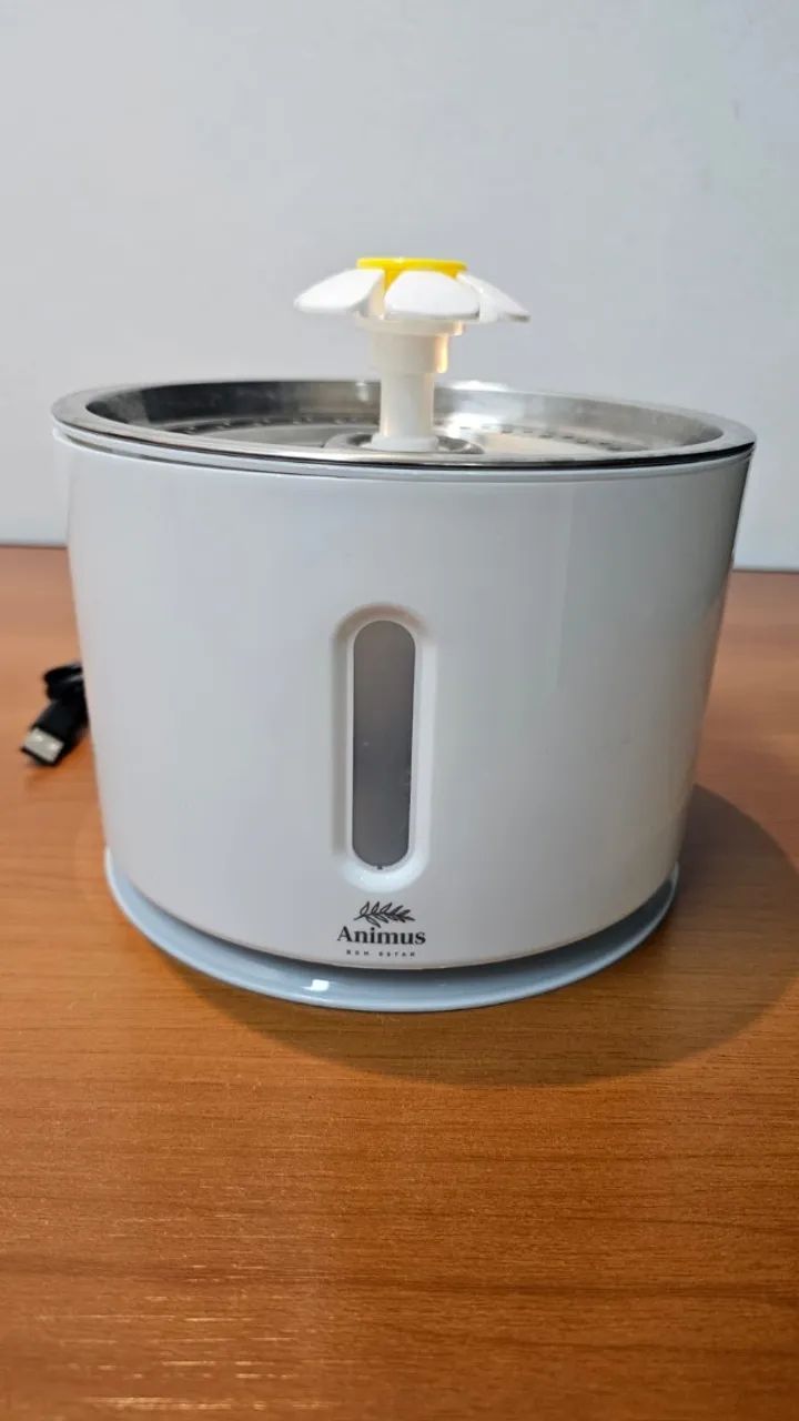 Bebedouro Animus plástico + inox, 2,4L