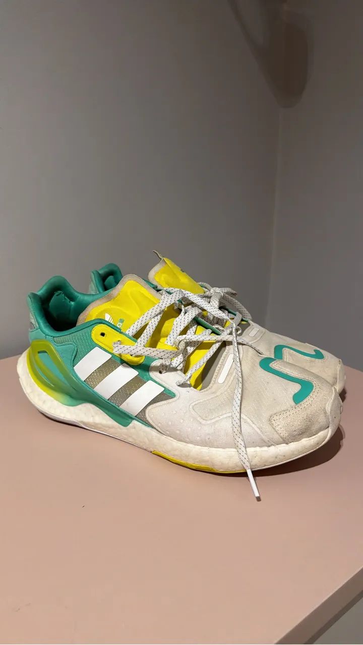 Tênis Adidas Day Jogger