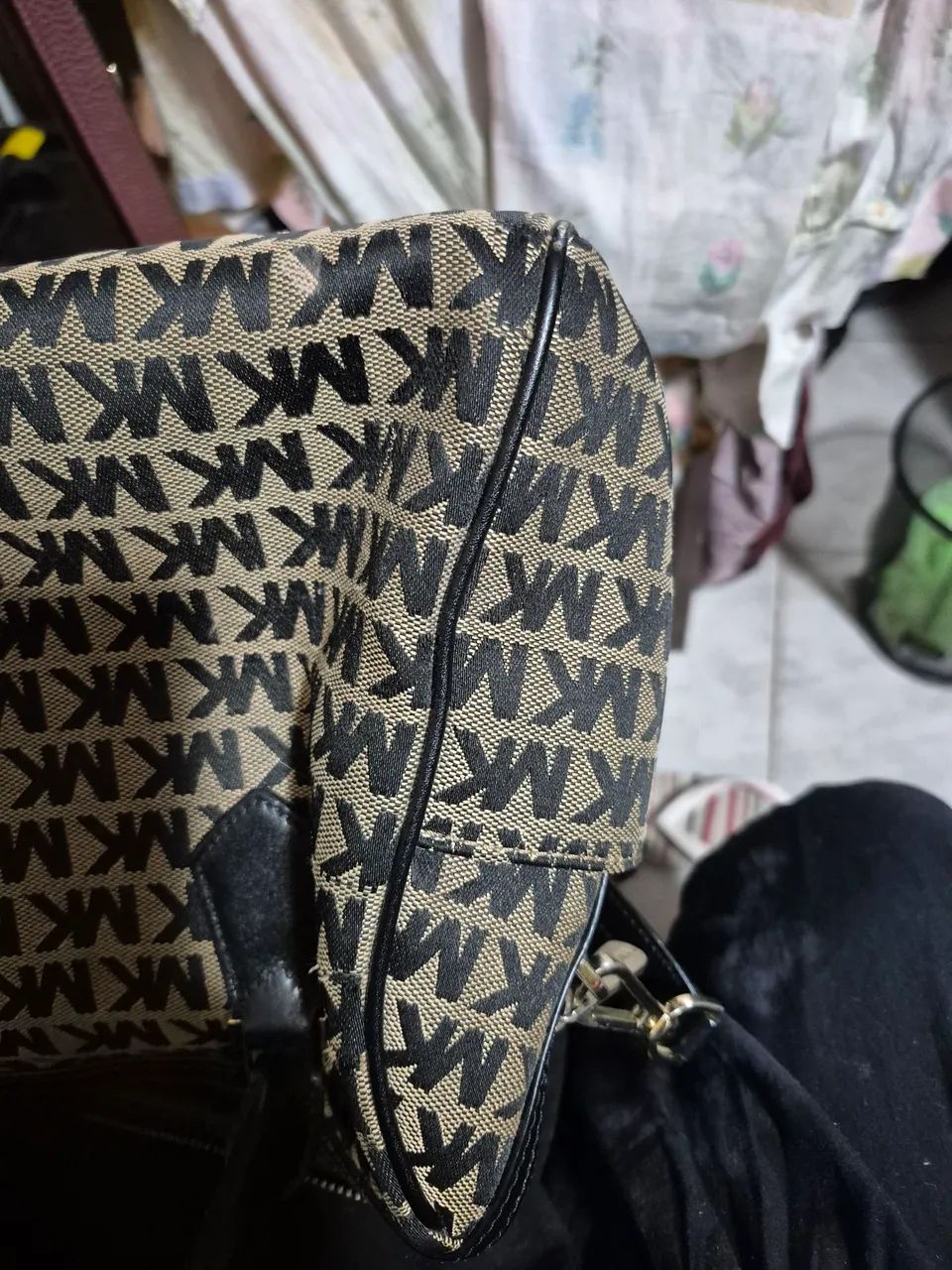 Bolsa Michael Kors em Canvas - Foto 5