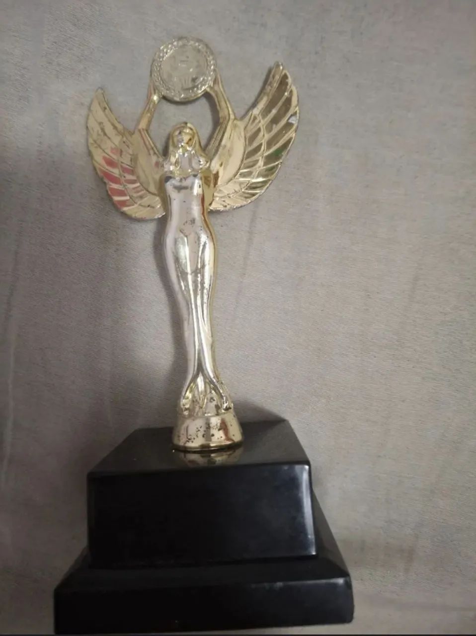 Troféu de honra ao mérito usado com aproximadamente 20m