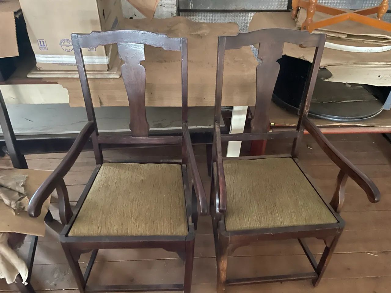 Cadeiras Antigas - Foto 4