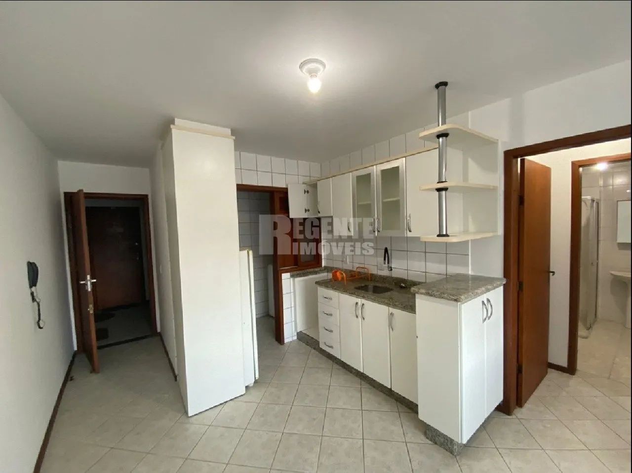 Apartamento de 1 quarto bairro Carvoeira. - Foto 2
