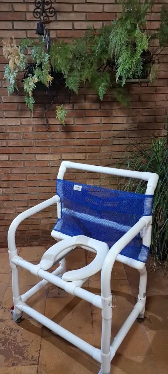 Cadeira de banho reforçada e grande