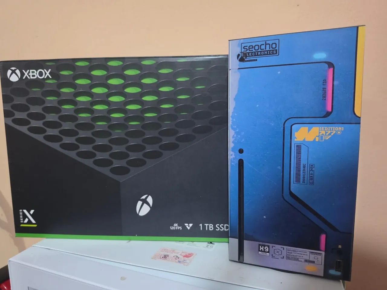 Xbox Series X usado em excelente estado s/ controle