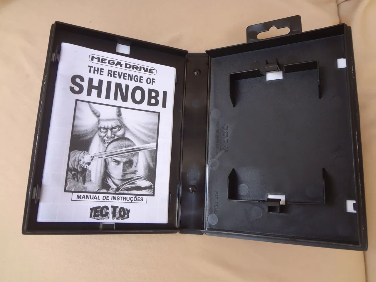 Revenge Of Shinobi - Mega Drive - Caixa, Manual e Encarte Reprô