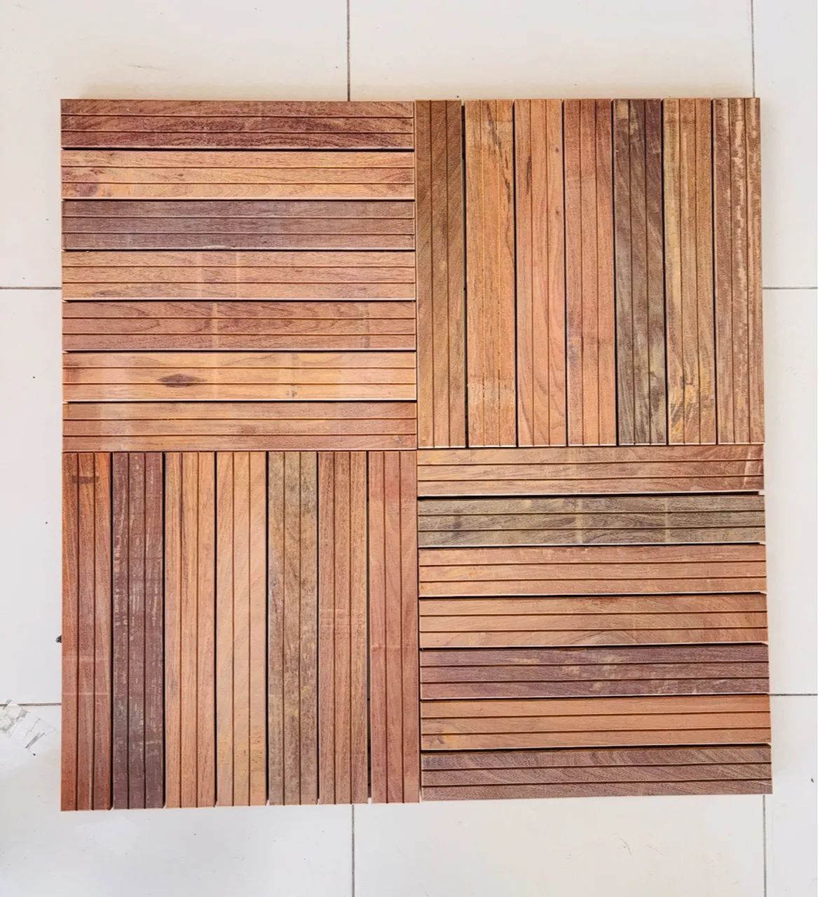 Lajota Deck Ipê 50x50 - R$ 140,00 m2