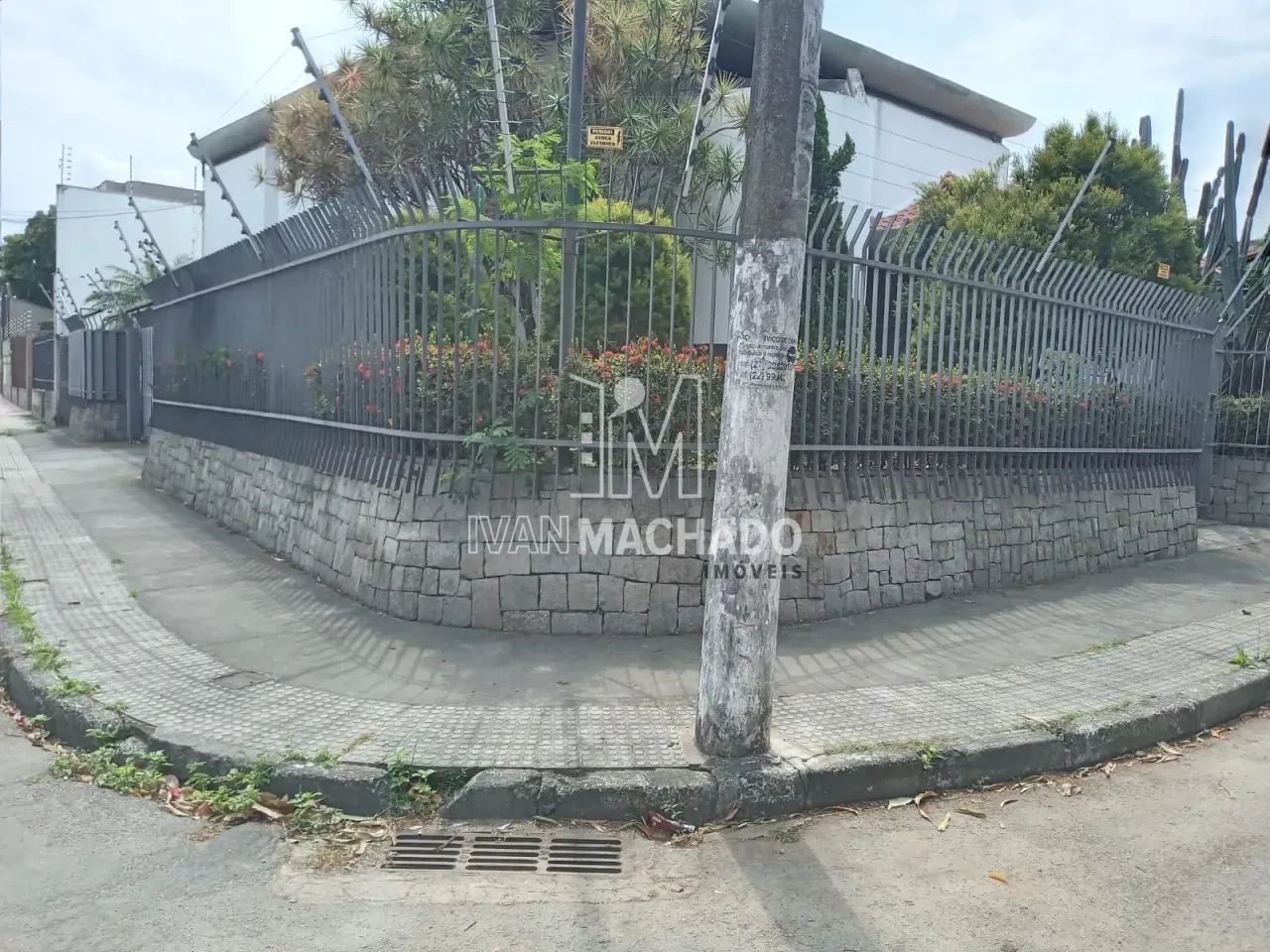 Casa à venda, 4 Quartos,02 suites! terreno de 950m2