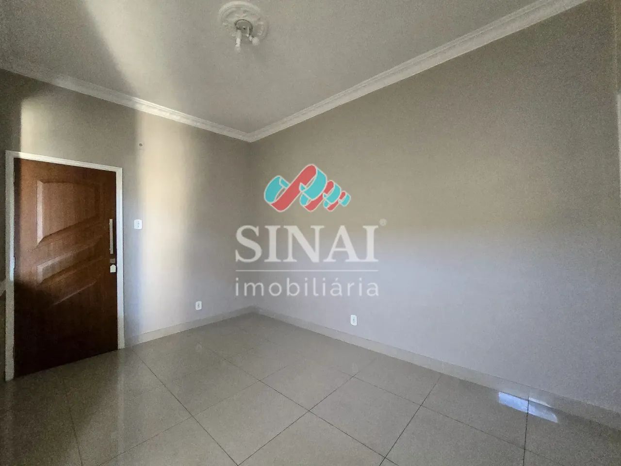 Apartamento 2 quartos com suíte em Parada de Lucas