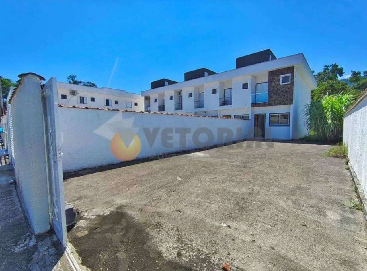 Sobrado Residencial / Massaguaçu
